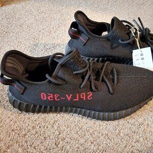 Yeezy 350 V2 Bred